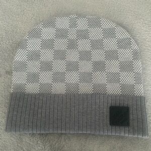 🧢 Black Knit Beanie – Checkered Pattern – New w/ Tags